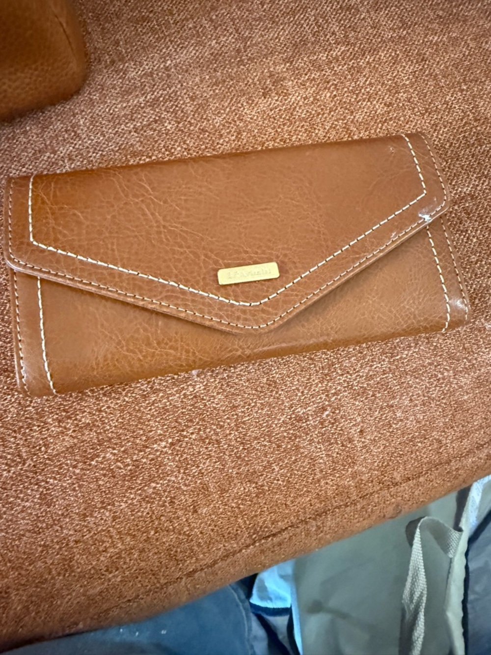 Brahmin Smooth Leather tan bag with matching wallet and pouch. NWOT - Picture 3 of 9